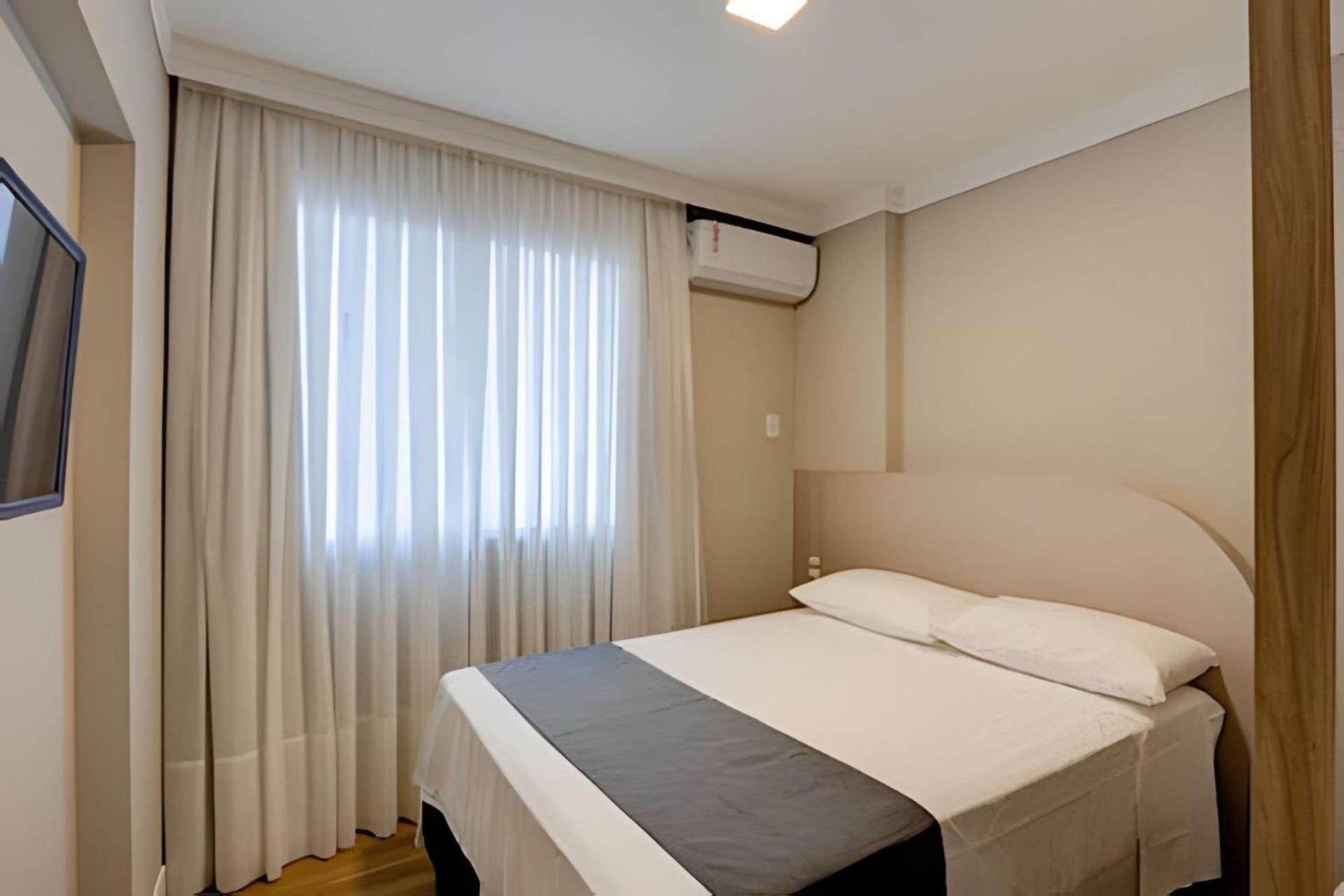 Apto 2q E Terraco C/ Churrasqueira +1 Vaga Balneário Camboriú